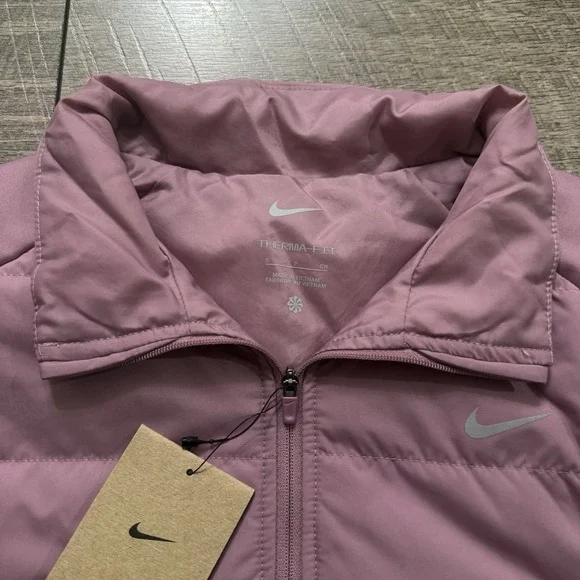 NWT Nike Women's Pink Puffer Therma Running Vest FB7537-523 Sz S Loose Fit $120 - Picture 3 of 12
